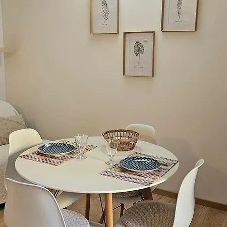 Apartment Le Serenite -clim-wifi-proche Centre Ville-plages Hyeres